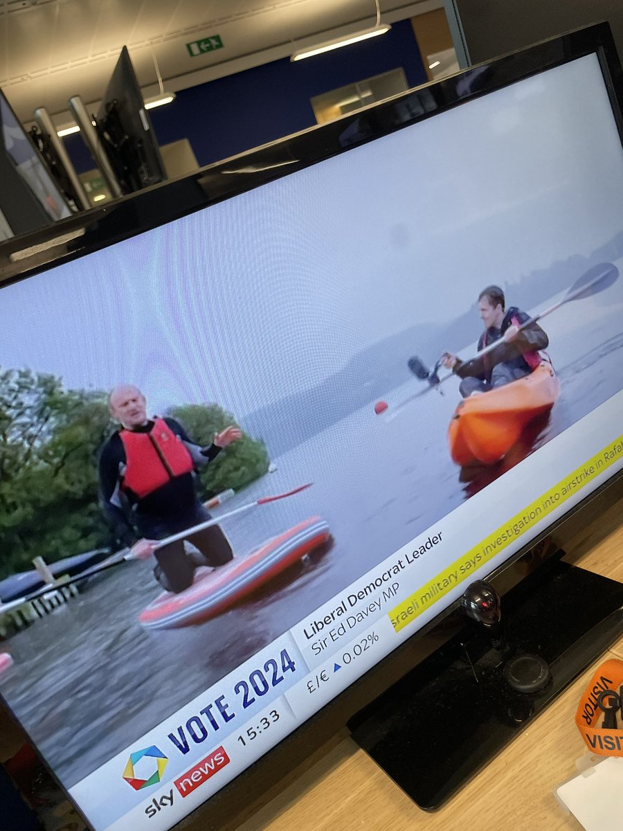 Sarah-Jane Mee tweet media