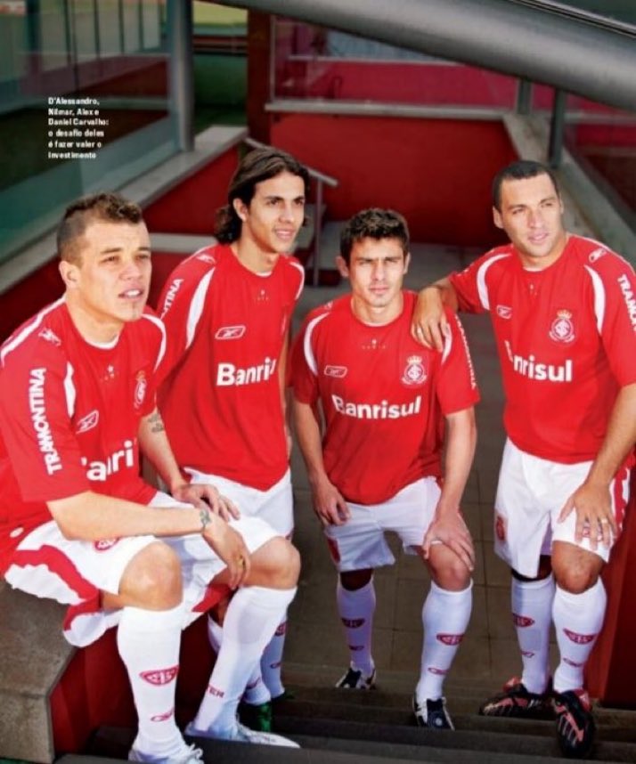 D'Alessandro, Nilmar, Alex e Daniel Carvalho, Internacional 2008. 

📸 Revista Placar

Nostálgico!