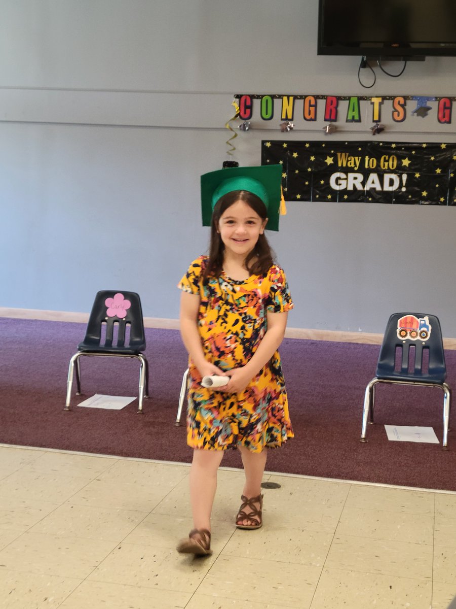 EduFUNcation's tweet image. YAY, school's out for Summer in the Southern USA states. Who has a child that is graduating pre-school? Please share a picture of their special graduation day … congratulations!! 👩‍🎓👨‍🎓🎉 Here is a picture of our Granddaughter, Carly. ❤️💛🩵

#eduFUNcation #PreschoolGraduation