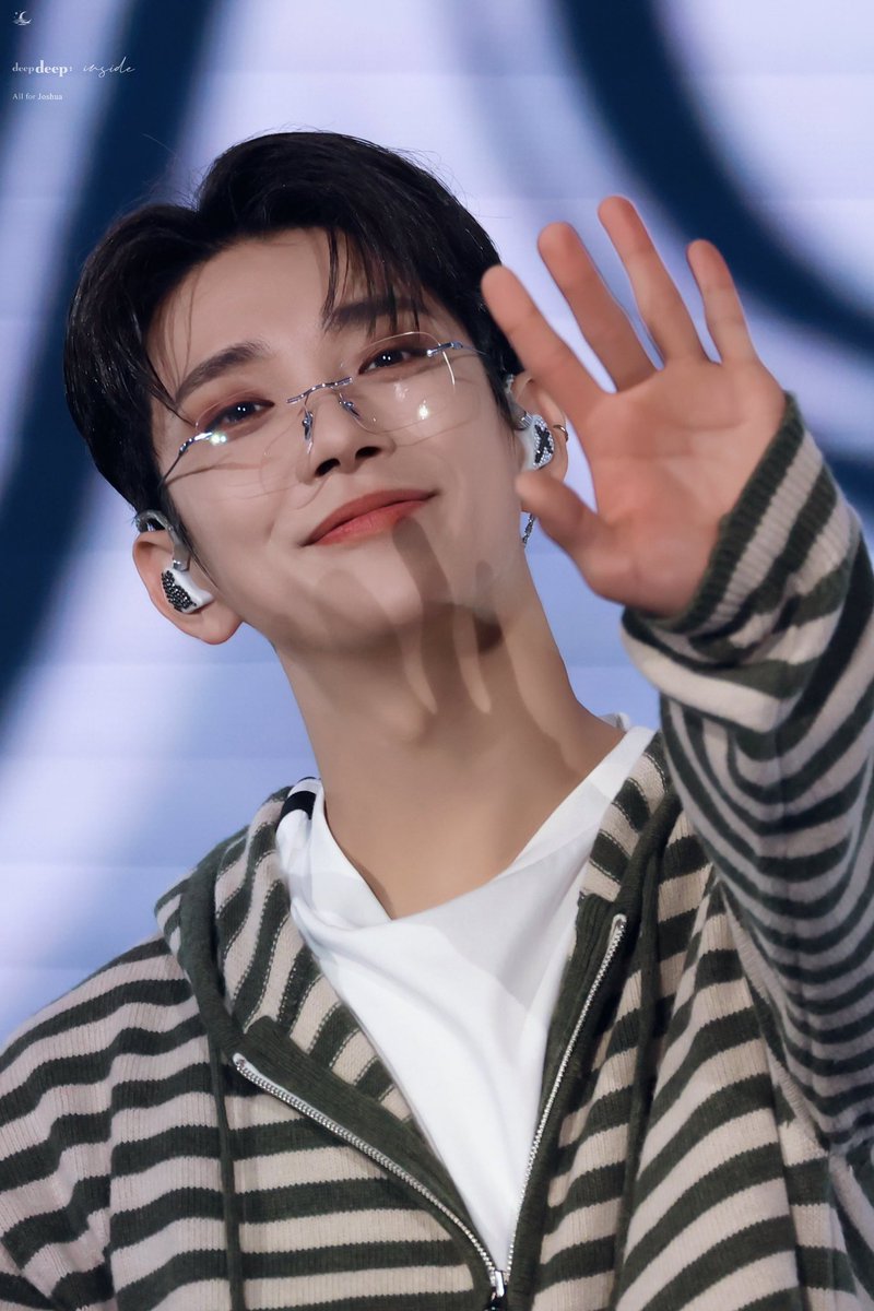 joshua wearing the glasses from <a href="/semi__official_/">Semicolon K-POP CEB Official</a> for follow tour at nissan stadium! it looks so pretty on him 🥹 thank you! #조슈아