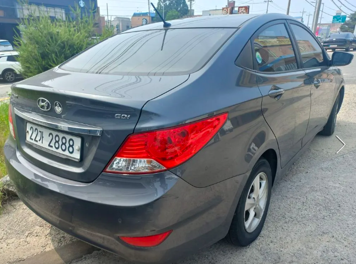 telotraigopy's tweet photo. ✅  HYUNDAI ACCENT 2012 

🔰  Motor Naftero 4x2
🔰  Asientos de cuero
🔰  Posa pies
🔰  Techo panoramico 

📍 Costo: Gs 78.000.000

📲  Reservar YA! 

#telotraigopy
#premium
#garantia
#calidad
#suv https://t.co/N4mepKNMkx