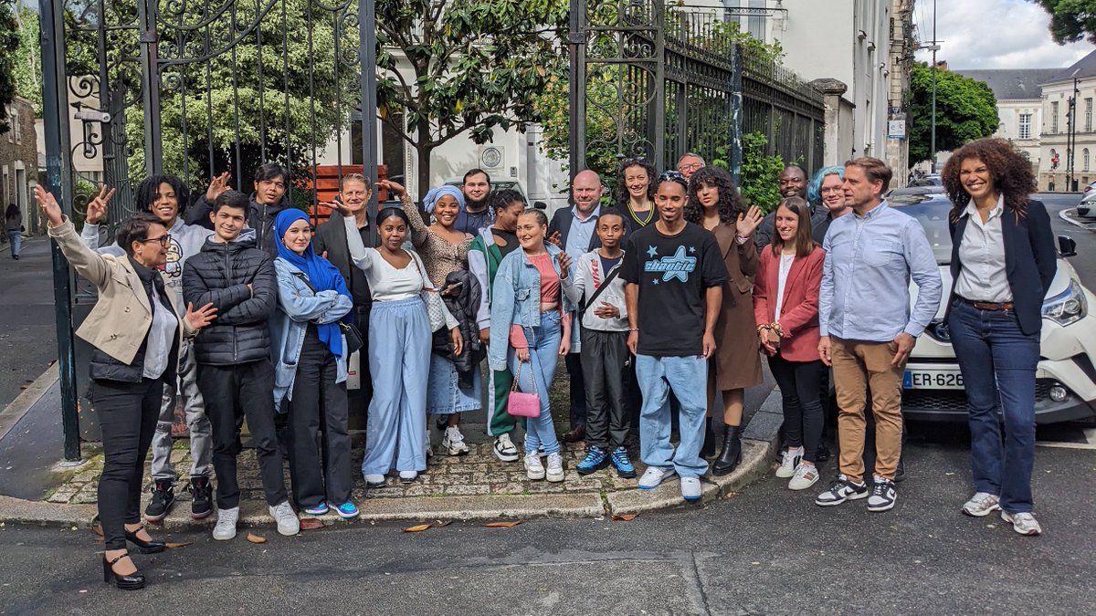 🤝 #Ensemblepourlemploidesjeunes avec le Collectif d'entreprises pour une Économie plus Inclusive 44 !
👉  6 membres se sont mobilisé·e·s pour les  stagiaires de la P138 dès le début de leur parcours :  coaching individuel, stage dating, simulation d'entretien… Merci !