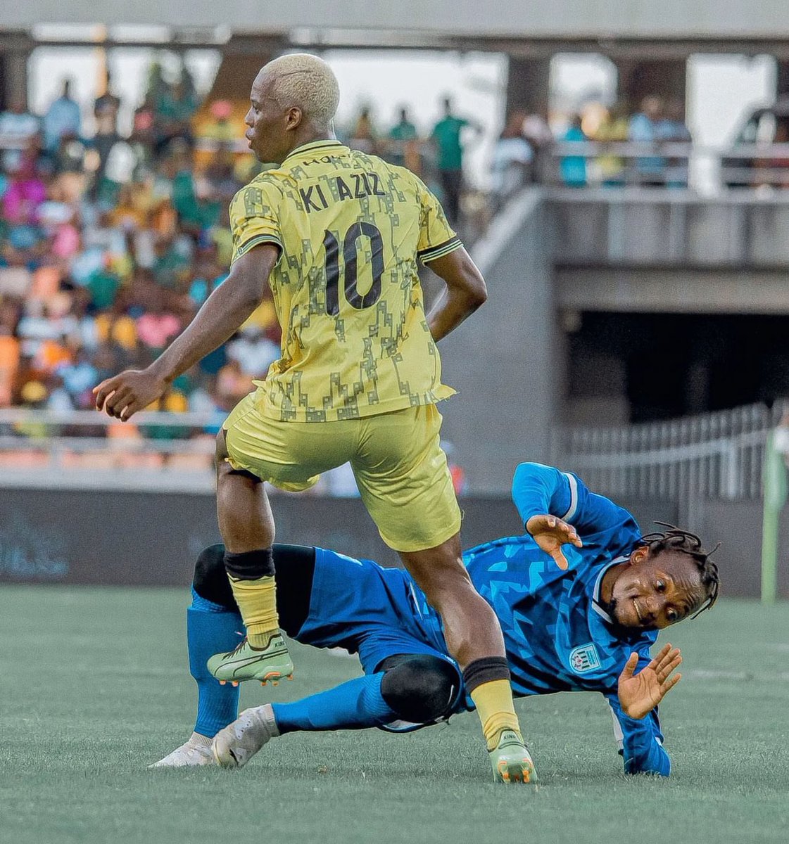 Kila dua iliyoombwa basi imejibiwa kwa namna tofauti, kifupi sana Sir God hakuwa na muda wa maombi mawili, ombi ni moja moja tu😀 Duah ya Mfungaji bora imejibiwa kuwa ni Aziz Ki na duah ya Champions League imeenda kwa Azam. Basi ndio hivyo😀