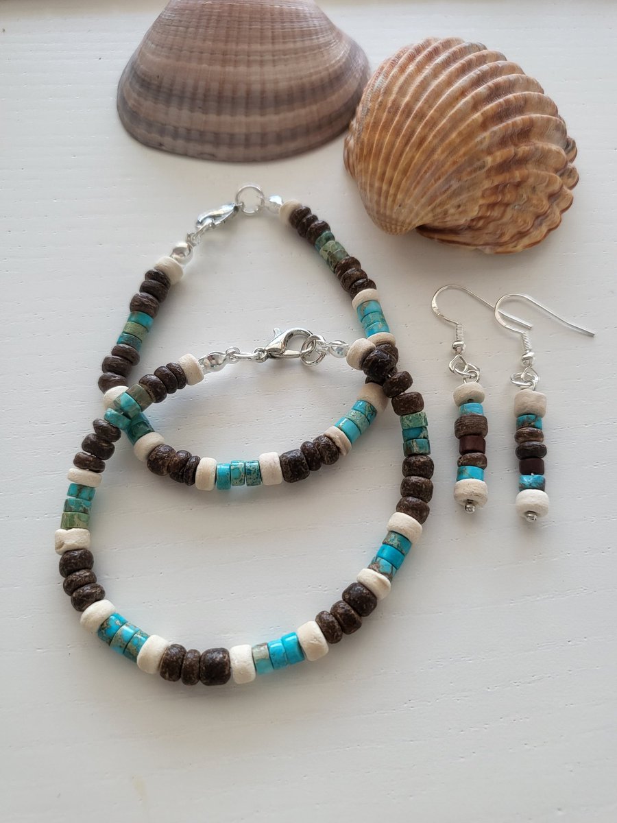 Katrinashells's tweet photo. Beautiful natural stone bracelets and matching earrings in various colours.
Hopefully they will be listed on my website later this week ππ€, or PM me for more details
#handmade #naturalstone #uniquebracelets #mhhsbd https://t.co/kgERA6yxH7