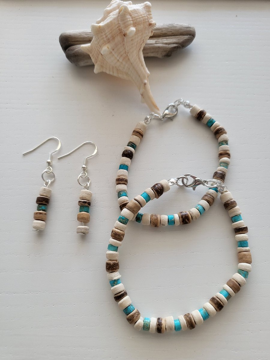Katrinashells's tweet photo. Beautiful natural stone bracelets and matching earrings in various colours.
Hopefully they will be listed on my website later this week ππ€, or PM me for more details
#handmade #naturalstone #uniquebracelets #mhhsbd https://t.co/kgERA6yxH7