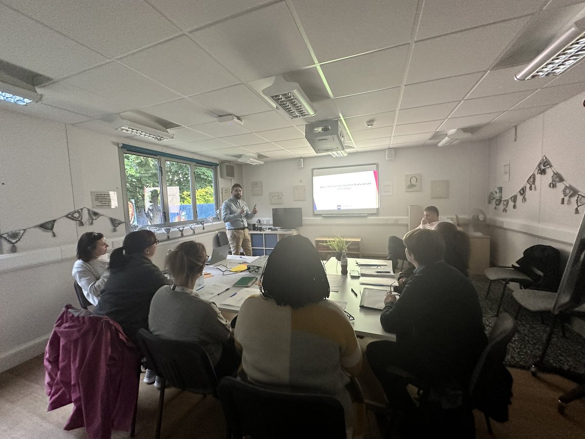 fatherhoodipip's tweet photo. Our Director @ScottMair9  &amp; associate @MarkWilliamsFMH delivered a  training session this morning at pathway family hub @Cov_FamilyHubs   #stepintofatherhood training to staff from across Coventry who work with fathers.  A new project creating a father's pathway. https://t.co/zkzNfLo5nD