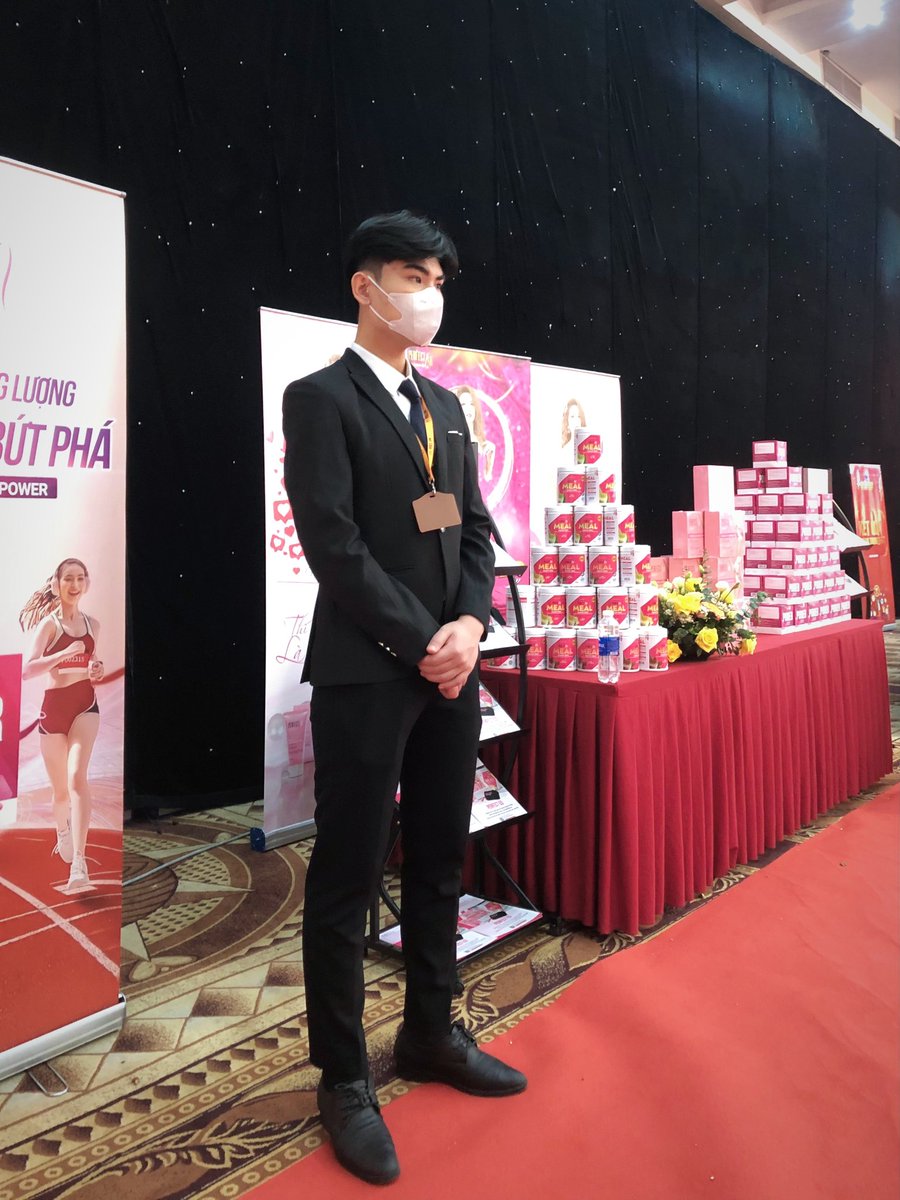 quangle's tweet photo. Tiếp nối chuỗi sự kiện "Hành Trình Thành Công", đội vệ sĩ SEKIN tiếp tục thực hiện nhiệm vụ đảm bảo an ninh sụ kiện. Chúc các đồng chí hoàn thành tốt nhiệm vụ. https://t.co/u5EAlczuEM
