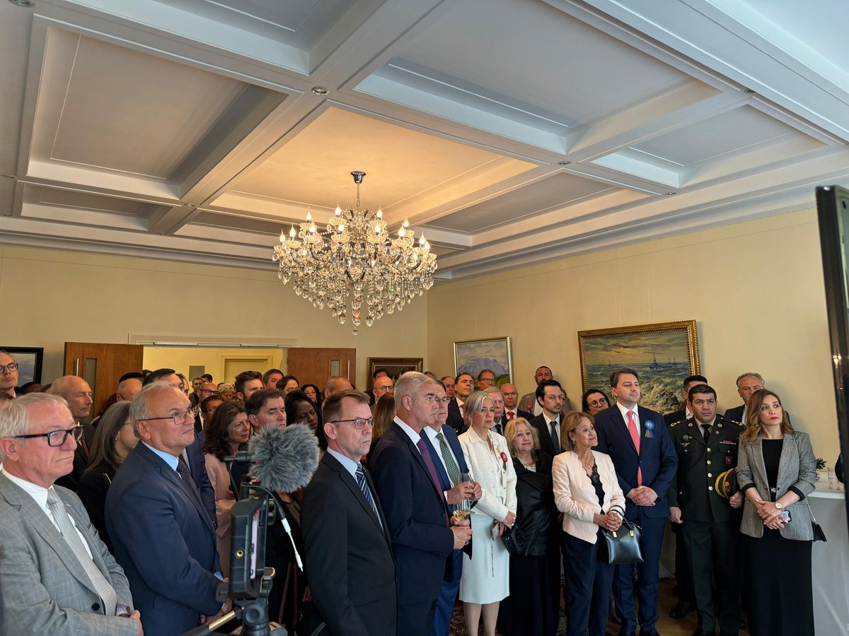 Was pleased &honoured to welcome today ⁦⁩members of #TheHague Diplomatic Corps, our friends & guests at 🇦🇿’s National Day reception. Our 1st Republic had a short life, only 23 months, but it had a fundamental impact on the formation of independent statehood of #Azerbaijan