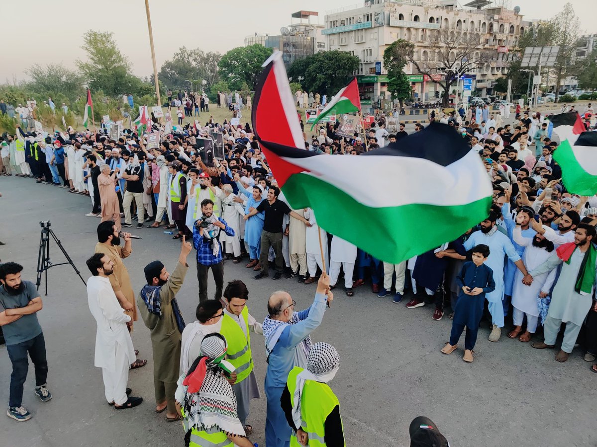 Our march towards parliament has commenced, echoing the collective call for justice, accountability, and action. 
Together, we stand resolute in our pursuit of peace and dignity for all.

#March2AtomicParliament

@HamidMirPAK @ImranRiazKhan @ImaanZHazir @ARYSabirShakir