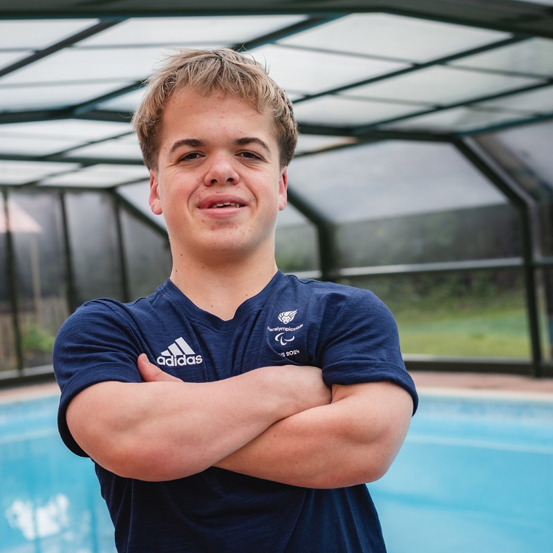 Many congratulations to #Northamptonshire para swimmers @maisiee26 @ScarlettH_swim @ElizaH_swim & Bruce Dee of @NSC_Swim on being selected by @ParalympicsGB to compete at @Paris2024 @Paralympics 🔽 bit.ly/3WUY7Jb RT @WestNorthants @NNorthantsC @Aquatics_GB