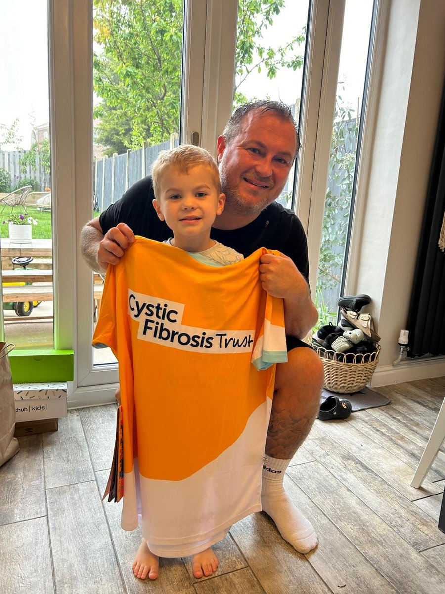 KFixLtd's tweet image. A massive round of applause for our MD Liam kay who successfully ran a total of 100km&apos;s over 10 consecutive days, yes 10 days of 10km runs!

Hat&apos;s off to everyone involved.

justgiving.com/page/glwd-cf

#cysticfibrosistrust #cftrust #runningforcf #tenkmrun #charitytrun