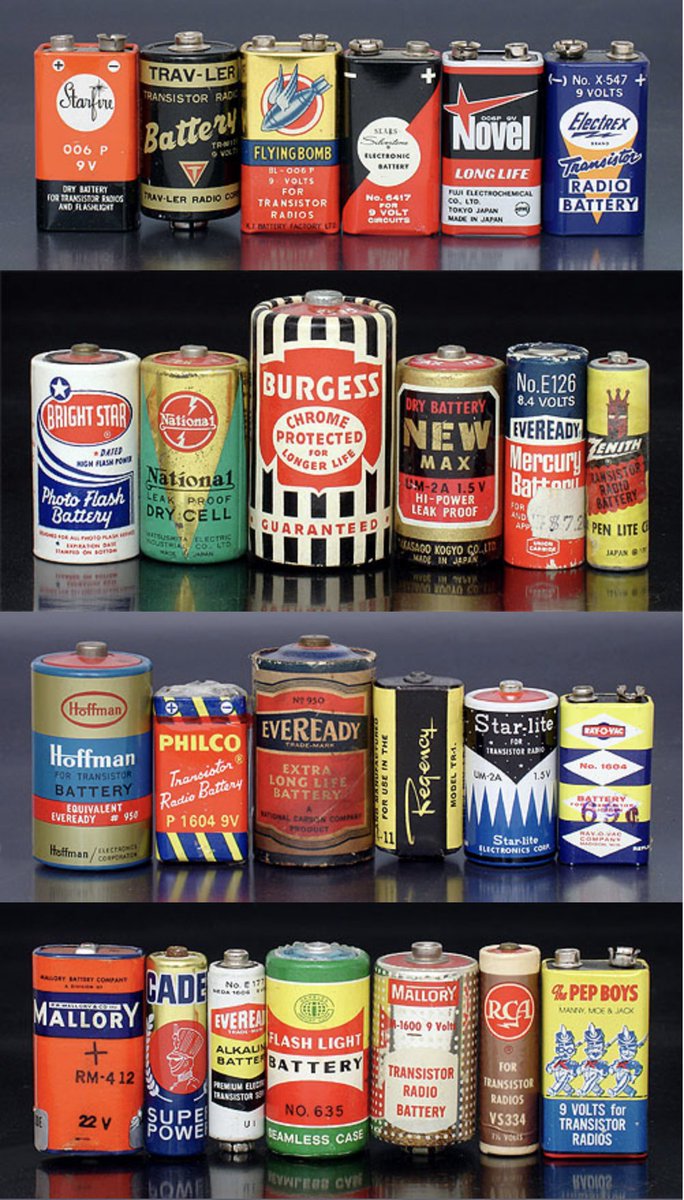 presentcorrect's tweet photo. Over 90 old batteries, free of charge. https://t.co/pv6HucKymZ https://t.co/dGRLZSymME
