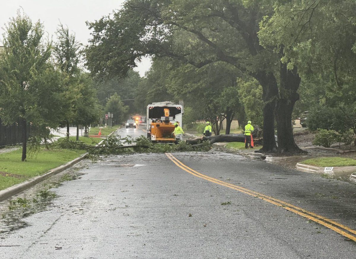 Work crews are actively working to clear trees from Preston Road at Beverly Drive and Mockingbird Lane between Douglas Avenue and Armstrong Avenue.