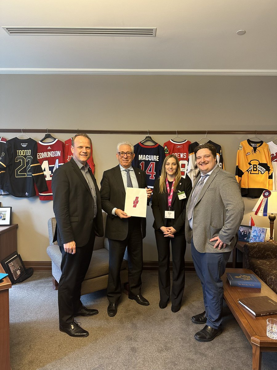 Thank you <a href="/LarryMaguireMP/">Larry Maguire</a> for meeting with us this morning to talk about the important role insurance brokers have in the protection of consumers. #IBAC2024OnTheHill