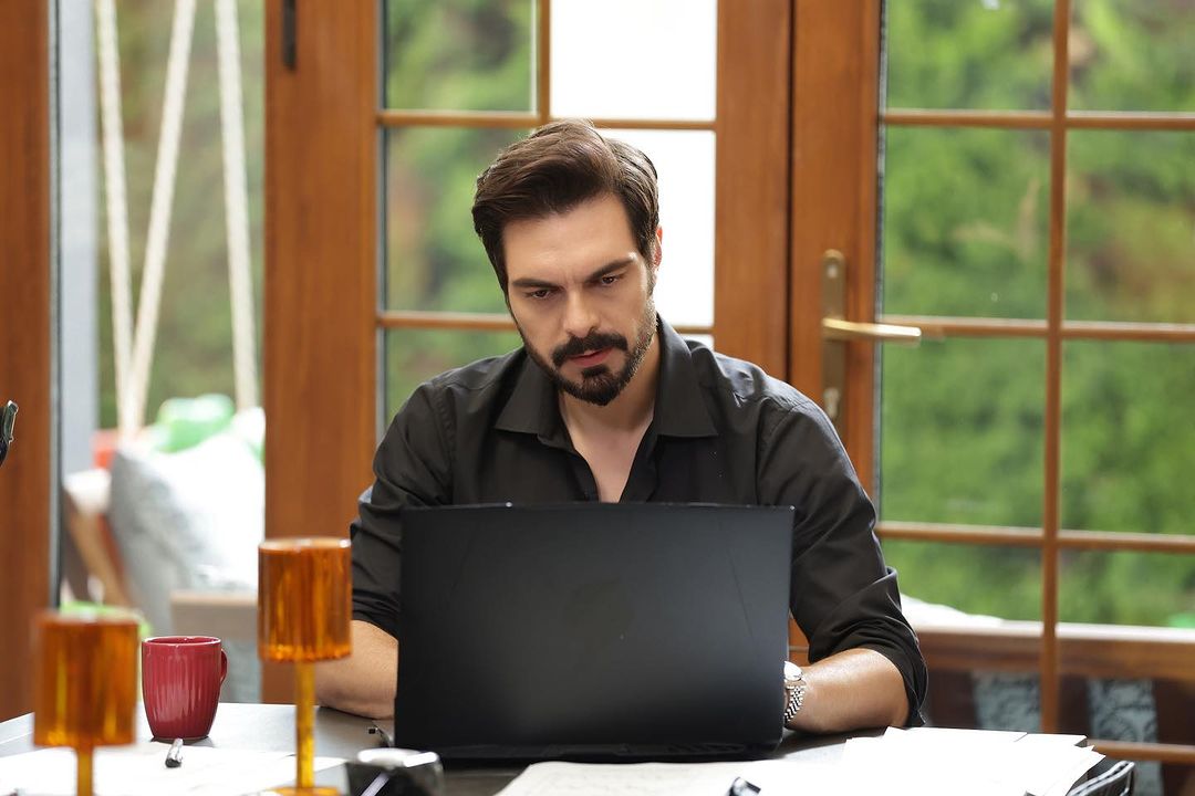 Bu duyduğum en iyi haberdi 
Halil çok iyi projeleri hak ediyor Umarım yeni sezonda güzel bir projeyle kendisini görürüz ❤️

#HalilİbrahimCeyhan