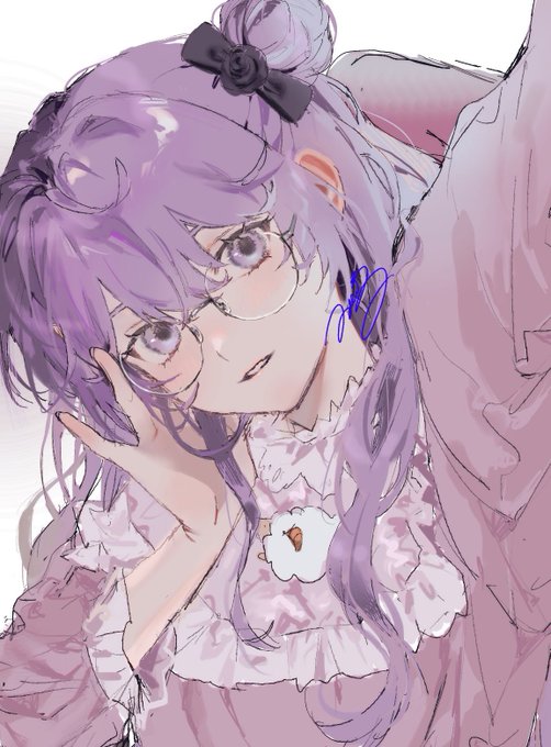 「looking at viewer purple hair」 illustration images(Latest)