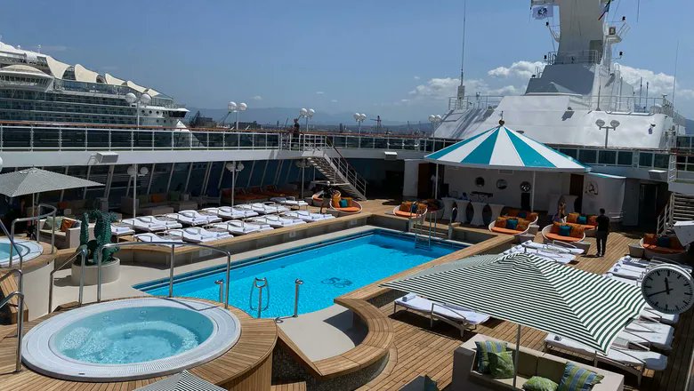 Thank you, @andreazelinski of @travelweekly , for highlighting Crystal's past year with our Jacqueline Barney.

lnkd.in/eX8BikEY

#CrystalAtSea #ExceptionalAtSea #CrystalSerenity #CrystalSymphony