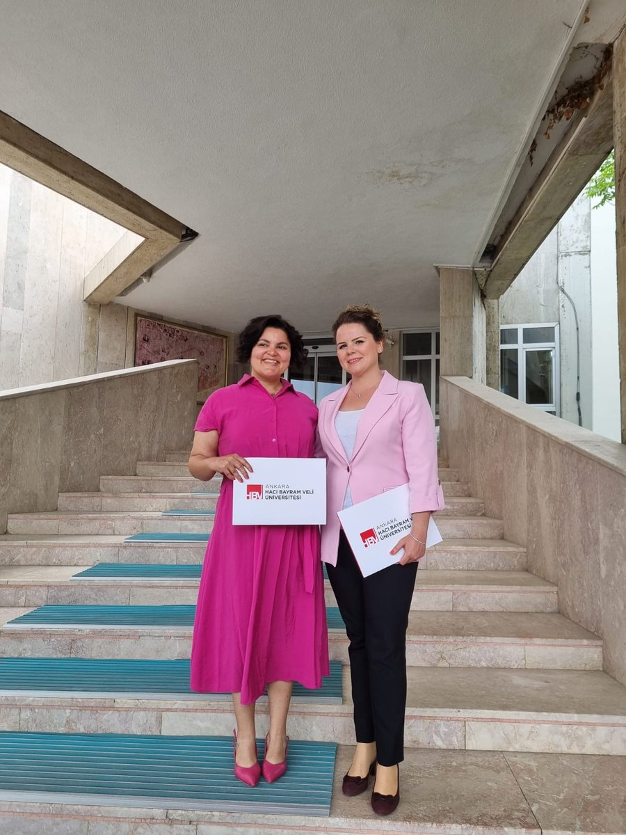 Üniversitemizde 2023 Bilim ve Sanat Teşvik Ödülleri Ödül Töreni Düzenlendi hacibayram.edu.tr/web/universite…