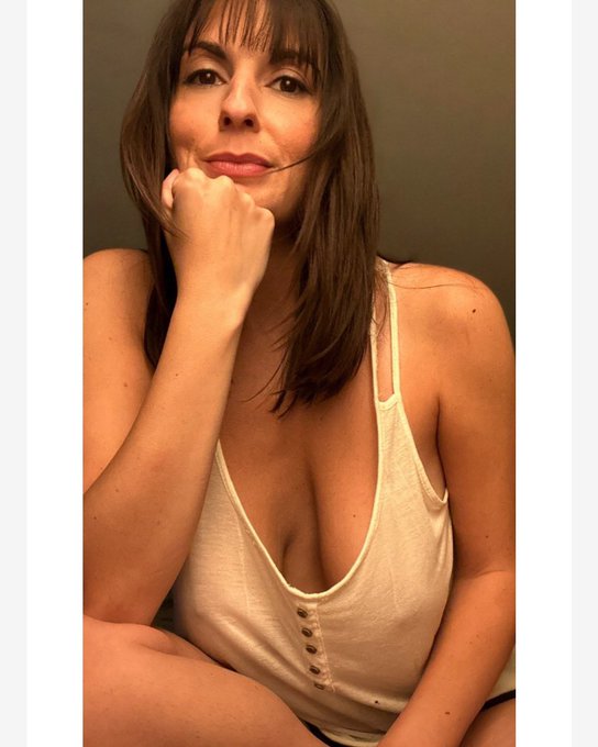 Heather Alyse Becker’s pics and videos