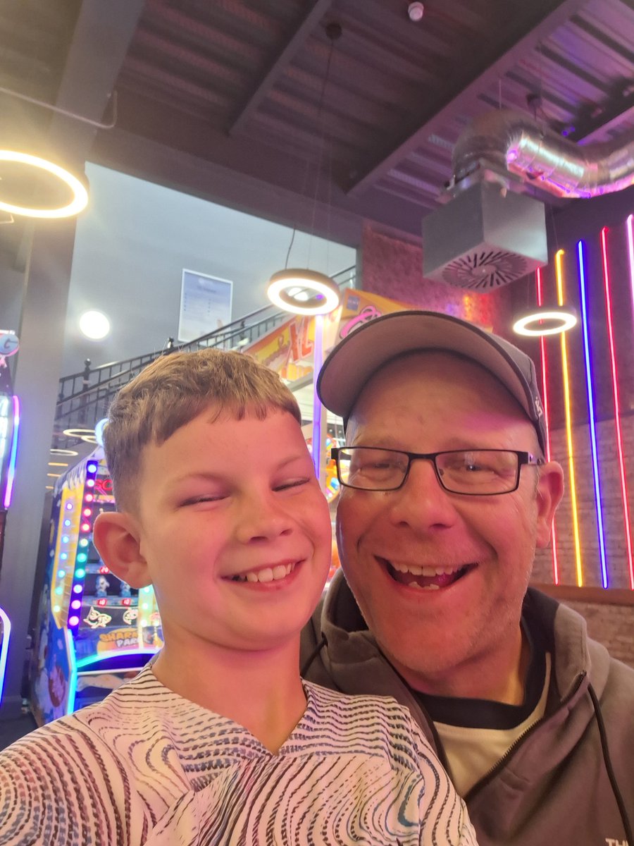 haire_bradley's tweet photo. Having a great time with my family https://t.co/4IKyTC2T1j