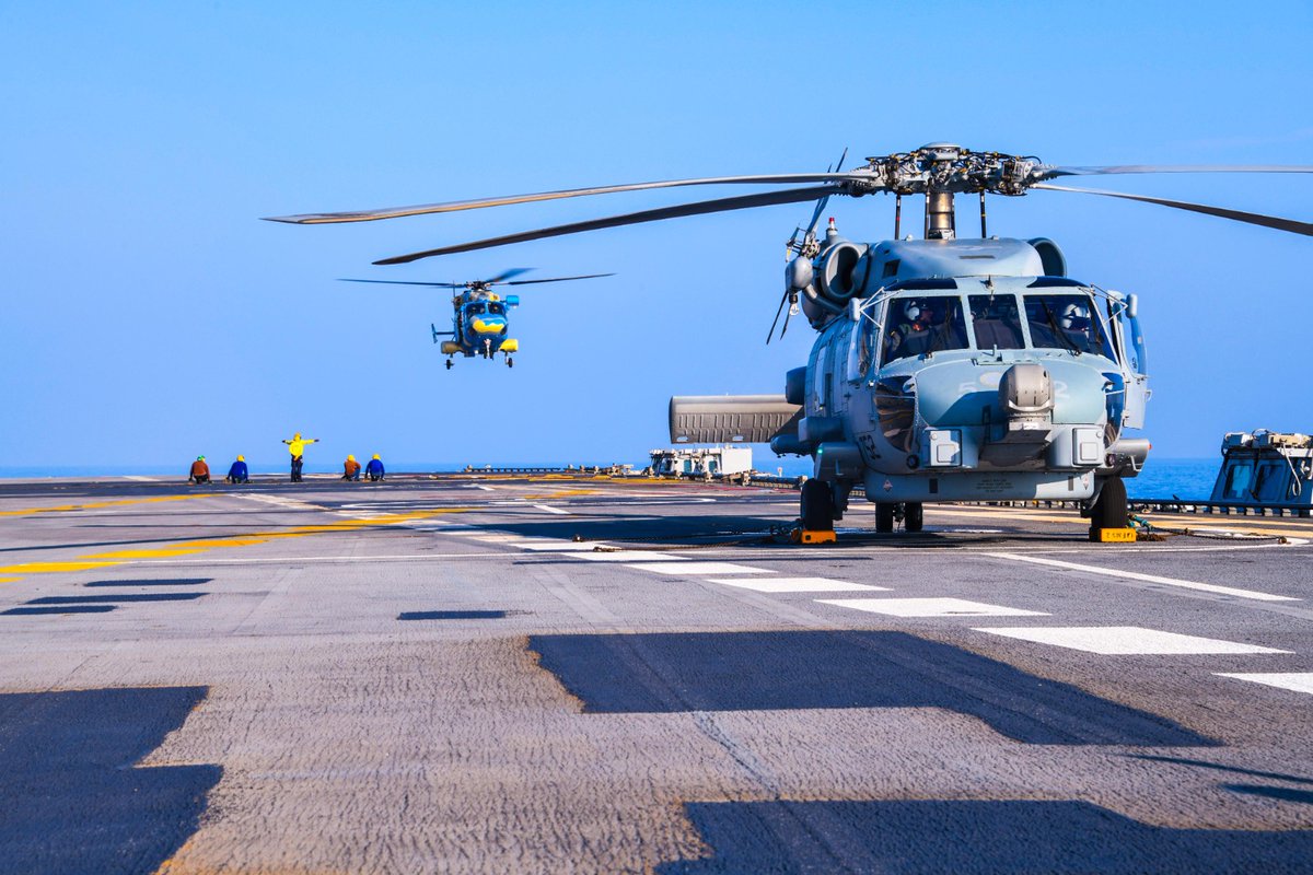 Anti Submarine Hunter ‼️ Indian Navy newly acquired Sea Hawk Anti Submarine & Warship Helicopter on INS Vikrant Aircraft Carrier 🇮🇳💙