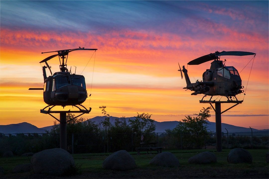 Retired Warbirds at Dawn - UH-1 and AH-1 on static display -Susanville California

In my Etsy shop:
buff.ly/42C7deH 

Prints and merch on demand:
buff.ly/48BLhSL 

#militaryhelicopters #militaryavation #buyintoart