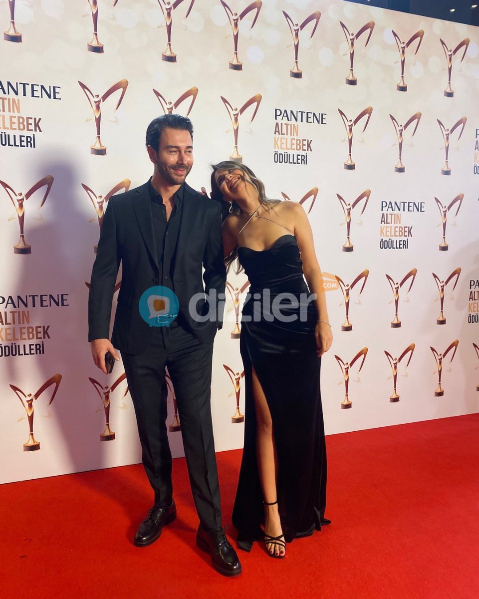 #CanEm güzelliği 😍

#ArkaSokaklar