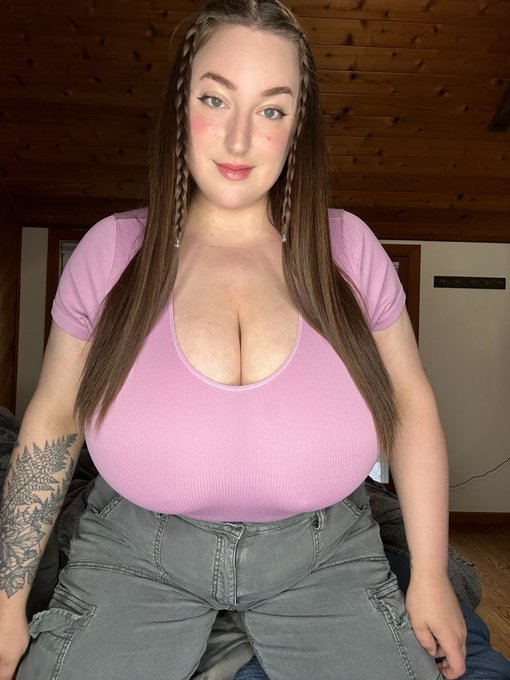 The same top a year later! I think it looks better now💕 https://t.co/jOpckpvvpm