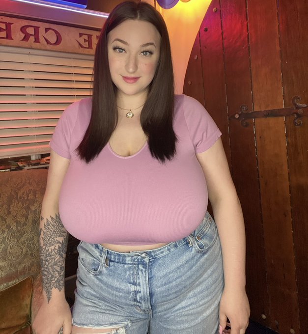 The same top a year later! I think it looks better now💕 https://t.co/jOpckpvvpm