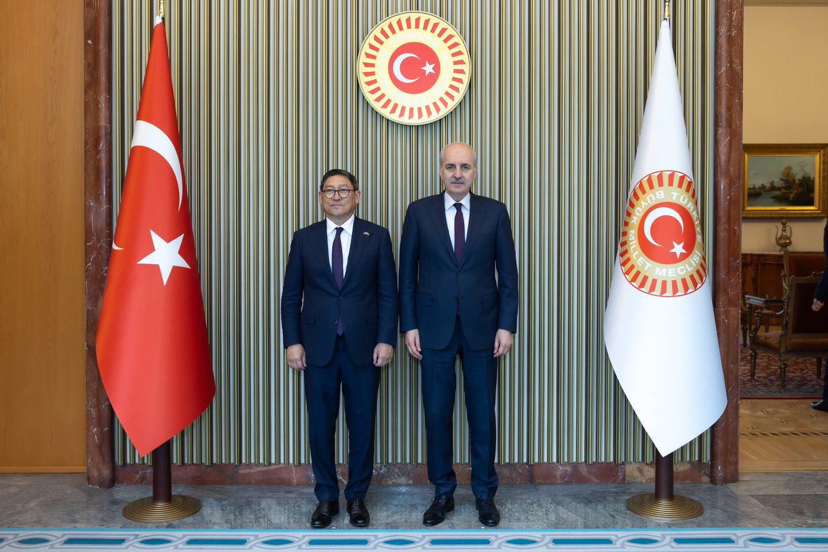 Türkiye Büyük Millet Meclisi Başkanımız @NumanKurtulmus, Kamboçya Başbakan Yardımcısı, Dışişleri ve Uluslararası İşbirliği Bakanı Sok Chenda Sophea’yı kabul etti.