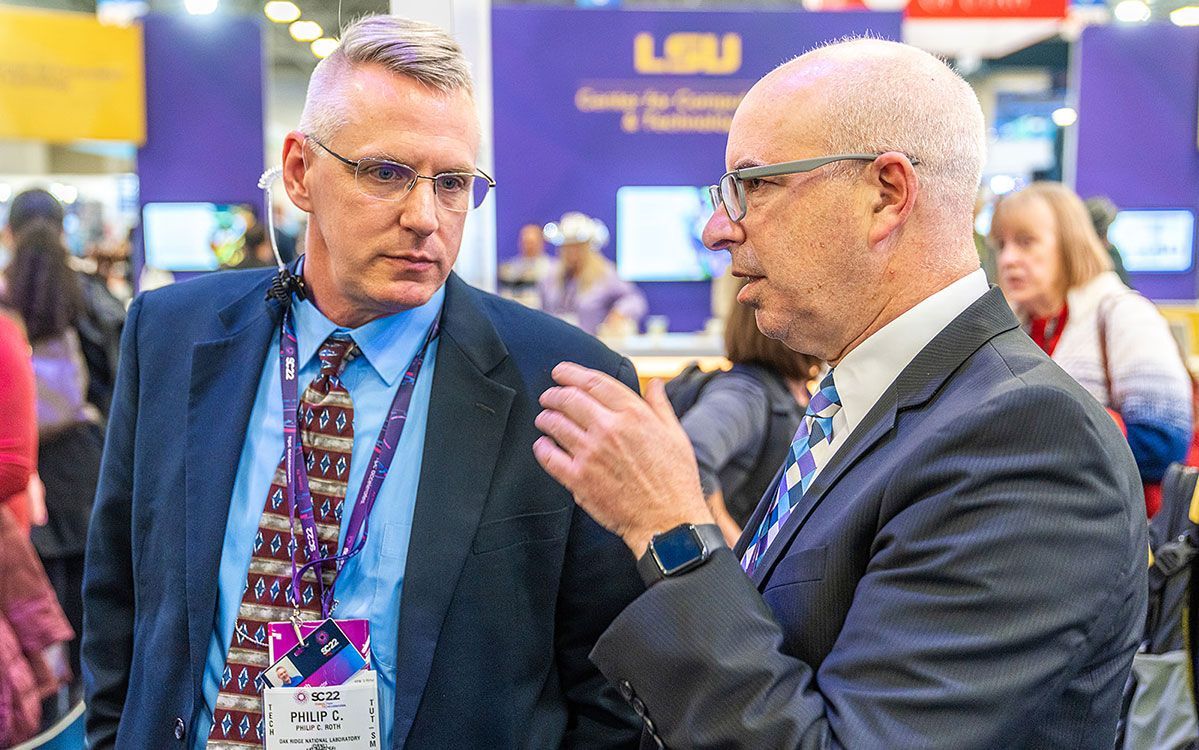 Supercomputing's tweet photo. Step into the future of computing at Quantum Village! Engage with emerging technologies, gain valuable insights, and network with like-minded professionals. More: https://t.co/ujvsoYo2Kb 
 #QuantumComputing https://t.co/v4G35Uq3Dy