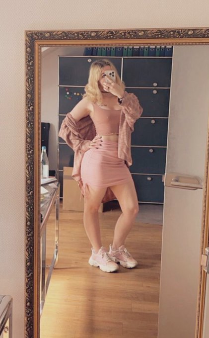 gleich ins gyyyym 🥳 https://t.co/uvGRFYEdX6