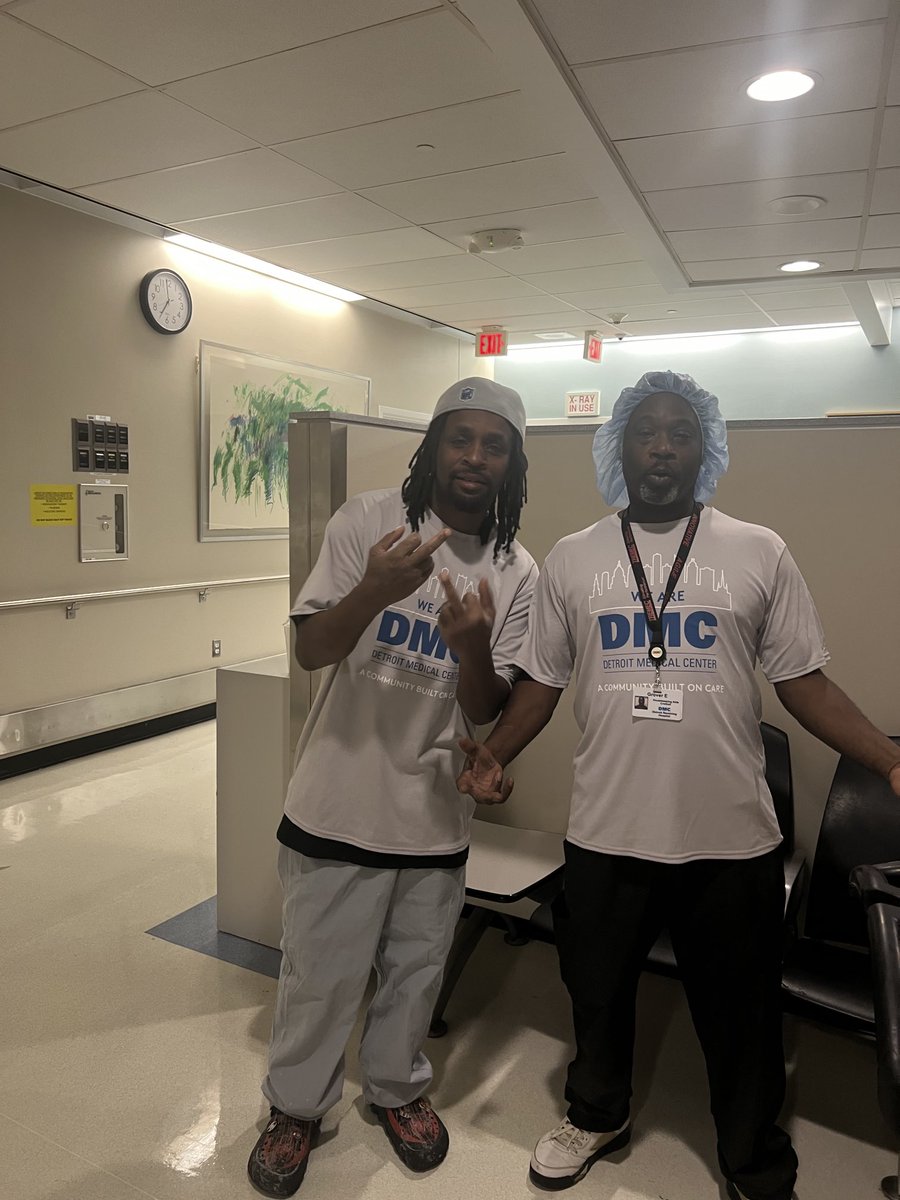 MOTORCITYTHUG's tweet photo. Work https://t.co/Et4BQb1yUL