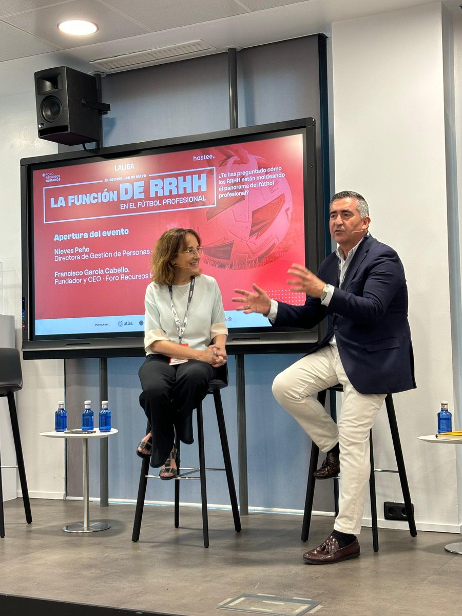 wetak_elearning's tweet photo. ⚽ Esta mañana hemos asistido a la III Edición de ‘La Función de Recursos Humanos en el Fútbol Profesional’, evento organizado por @LaLiga, @ForoRRHH y @wearehastee_ES para debatir sobre la gestión de personas en el deporte rey.

👇 https://t.co/0nlMtgzexH