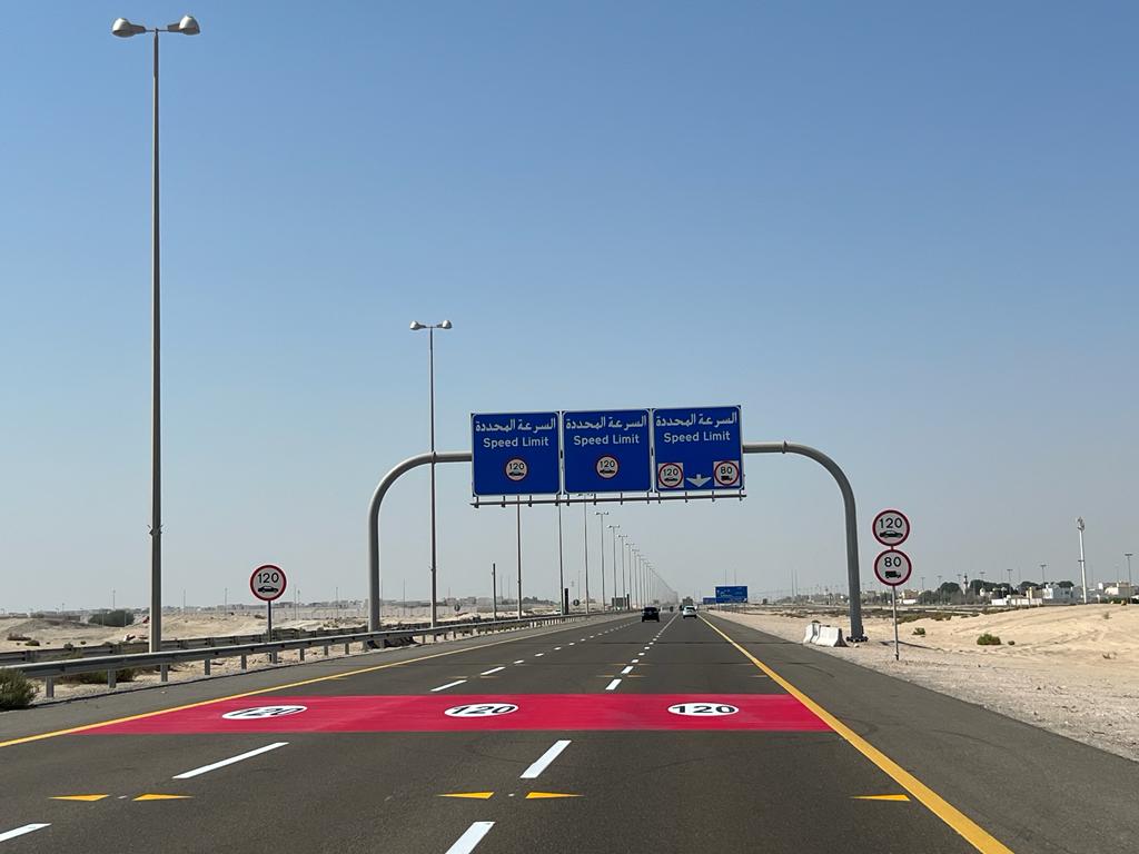 InjazNational's tweet photo. We Enhances Road Safety with Crash Cushions and New Road Markings!
We are dedicated to making our roads safer for everyone and happy to announce the successful installation of crash cushions on Sheikh Zayed Road and new road markings on Sheikh Mohammed bin Rashid Road. #Injaz https://t.co/G0kXv3d0Sg