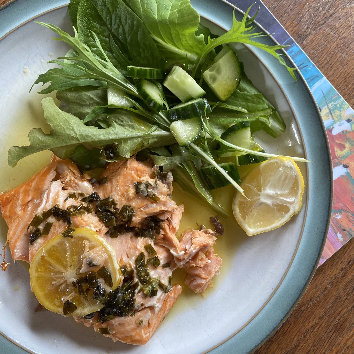moira_newiss's tweet photo. Sea trout with lemon herb butter and a little side salad. 

Ketogenic diets are delicious!

If you want some help to get started just send me a message.

#lchf keto #ketogenicdiet #ketogeniclifestyle #lowcarblife #nutritionaltherapist #healthcoach https://t.co/lTC4hA3xJd