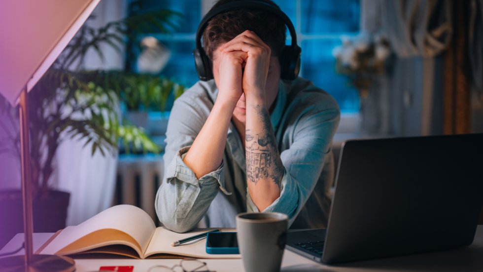 Fatigue is the enemy of productivity, so here’s how to hit the ground running and keep a steady pace with your business without burnout... tedco.org/news/the-battl… #burnout #fatigue #motivation #businesssupport #nefollowers