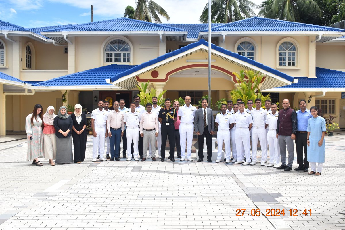 Members from the High Commission, Indian Diaspora and students from the local school carried out a familiarisation visit to the Ship.  A small group of officers and men onboard have also visited Chancery of HCI, Brunei.
@IndianDiplomacy 
@indiannavy 
@MEAIndia 
@SpokespersonMoD