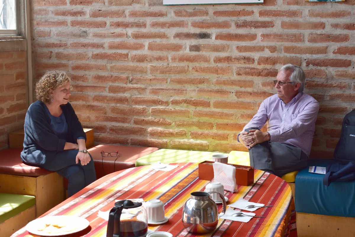 fsembrar's tweet photo. Fortaleciendo lazos para el futuro🤝📈

La semana anterior recibimos con gran entusiasmo a @JAEcuador en @fsembrar. 💯✨

Este encuentro afianza nuestro convenio y abre nuevas puertas para desarrollar #proyectos en conjunto que fortalezcan la #empleabilidad de los #jóvenes. 👨🏽‍💻👨🏻‍🔧 https://t.co/2dIUnDjIWA