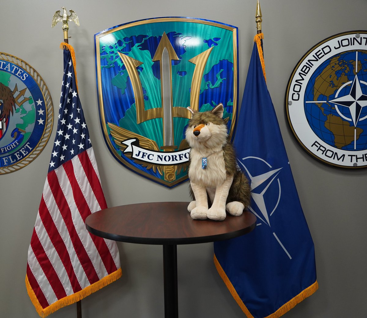 Sentinel, the #1nato75years mascot has arrived at Joint Force Command Norfolk and has wasted no time at all settling in and getting to work. We look forward to the contributions at the morning briefings!
#StrongerTogether
#WeAreNATO