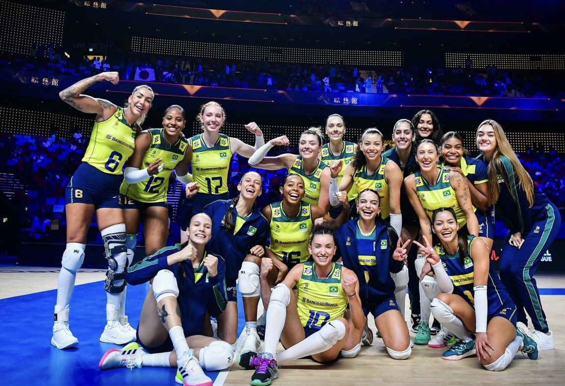 Donawanwan7's tweet photo. Eu amo uma seleção ❤️🏐

#invictas #SFV https://t.co/DN0068Q5GW