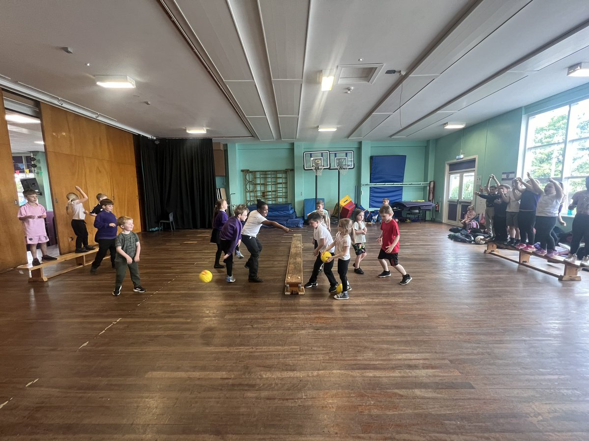 🏏Multisports⚽️

Pupil choice this week was dodgeball. Primary 4 did a great job of teaching Primary 1 the rules of this and made sure to play appropriately for all ages⭐️⭐️⭐️