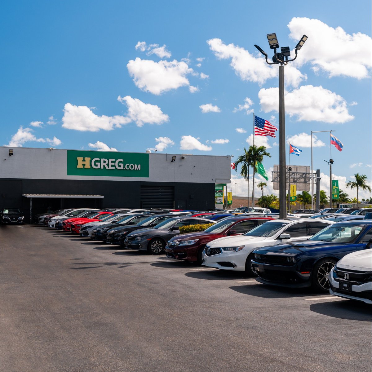 Find your ideal ride without breaking the bank – HGreg.com's selection and prices have you covered! 💪🏼😁⁠
⁠
⁠
#HGreg #SaveMoreDriveHappy #BestDeals #BestCars #Miami #Doral #PalmBeach #Tampa #Orlando #Houston