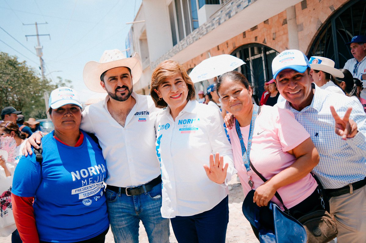 ¡Tequis empieza en nuestras comunidades! 😊 Juntos, haremos que nuestro municipio brille cada vez más. Estuvimos en La Tortuga recorriendo las calles para saludar y recordarles que siempre pueden contar conmigo. ✨🤝 ¡Trabajemos en equipo por un Tequis aún mejor! 🙌 💙💛❤️