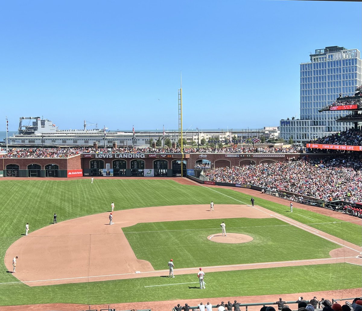 Back at work today, but mentally i’m still at the ballpark. #OraclePark #SanFrancisco #SFGiants