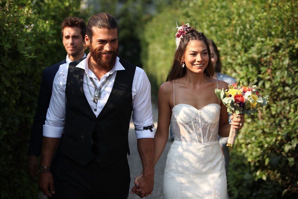 #EntreteTürkiye 🇹🇷 | #ErkenciKuş está chegando na Globoplay 🤩 Segundo a @colunaplay, a novela turca, estrelada por #DemetÖzdemir e #CanYaman, chegará ainda esse ano no catálogo do streaming com o nome “A Sonhadora”. Quem adorou essa novidade? 🧡