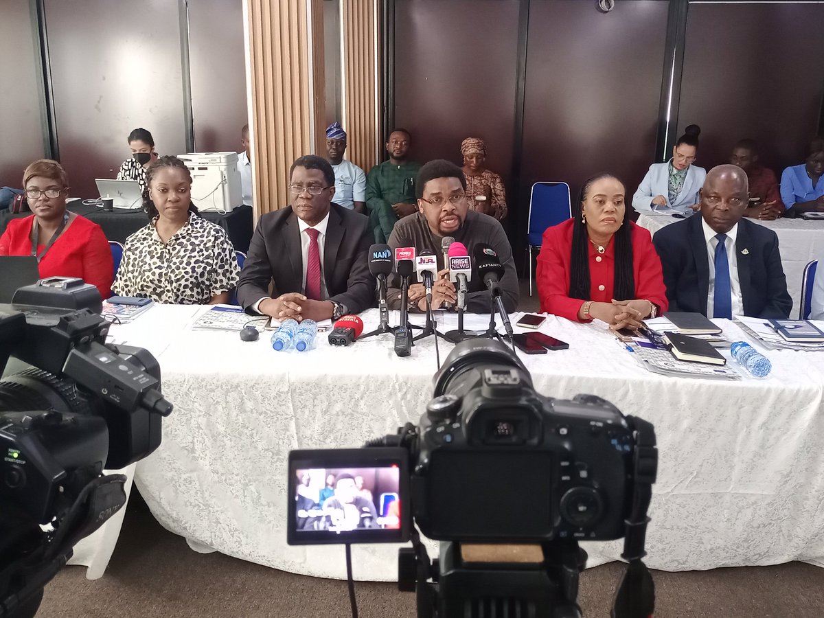 The joint technical scoping workshop on the Country Resilience and Human Security Assessment of Nigeria held yesterday in Abuja. 

The study is being carried out by @gizNIG_ECOWAS, <a href="/fundforpeace/">The Fund for Peace</a> and the Early Warning Directorate of <a href="/ecowas_cedeao/">Ecowas - Cedeao</a>