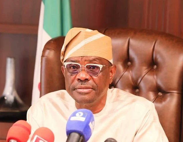 ThirdEyeNG's tweet photo. WIKE SPENDS OVER N400MILLION IN ONE YEAR FOR HOTEL ACCOMODATION
Since his appointment as the Minister of the Federal Capital Territory, FCT, Nyesom Wike has spent over N400million paying for his Three Bedroom Hotel Accommodation at the Wells Carlton Hotel, Gado Nasko Close, Abuja https://t.co/UWejyYBwXF
