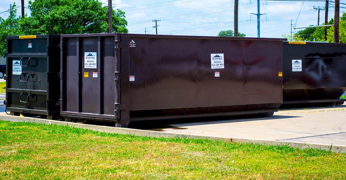 DB_Disposal's tweet photo. Preparing for a big move or cleanout? Our roll-off dumpster service is here to make the process smoother, keeping your area debris and waste-free. Follow our social media channels for updates! #RollOffDumpster #DallasTX

https://t.co/9RgOWYhdUu https://t.co/JkEyJx5gqQ