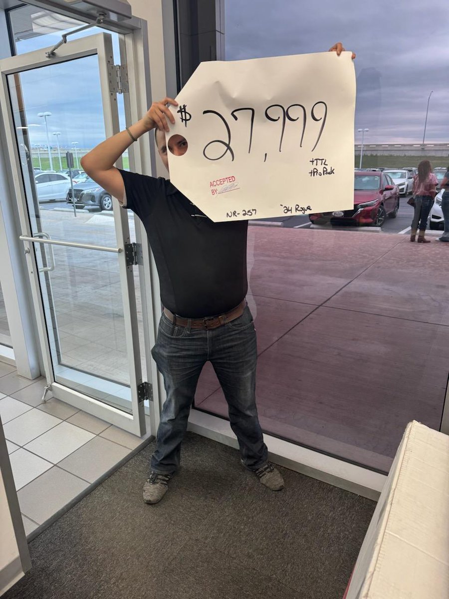 Hold the Giant Tag high! Get yours today at Jim Bass Cars and Trucks!

 #JimBassCarsAndTrucks #CarDealership #GiantTag #TruckDealership #VehicleAccessories #CarLovers #TruckLovers #Automotive #NewCar #CarShopping